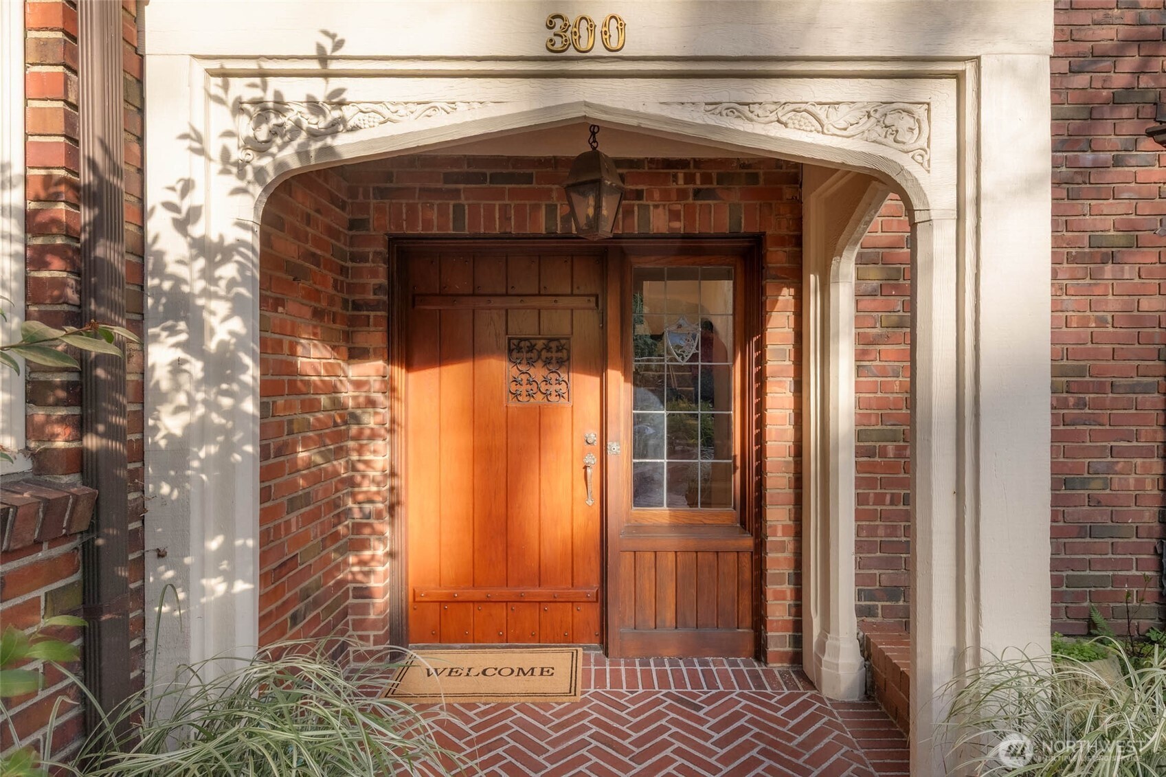 300 Maiden Lane East Seattle, WA 98112 - Photo 7 of 40