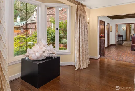 $6,300,000 | 300 Maiden Lane East, Seattle, WA 98112