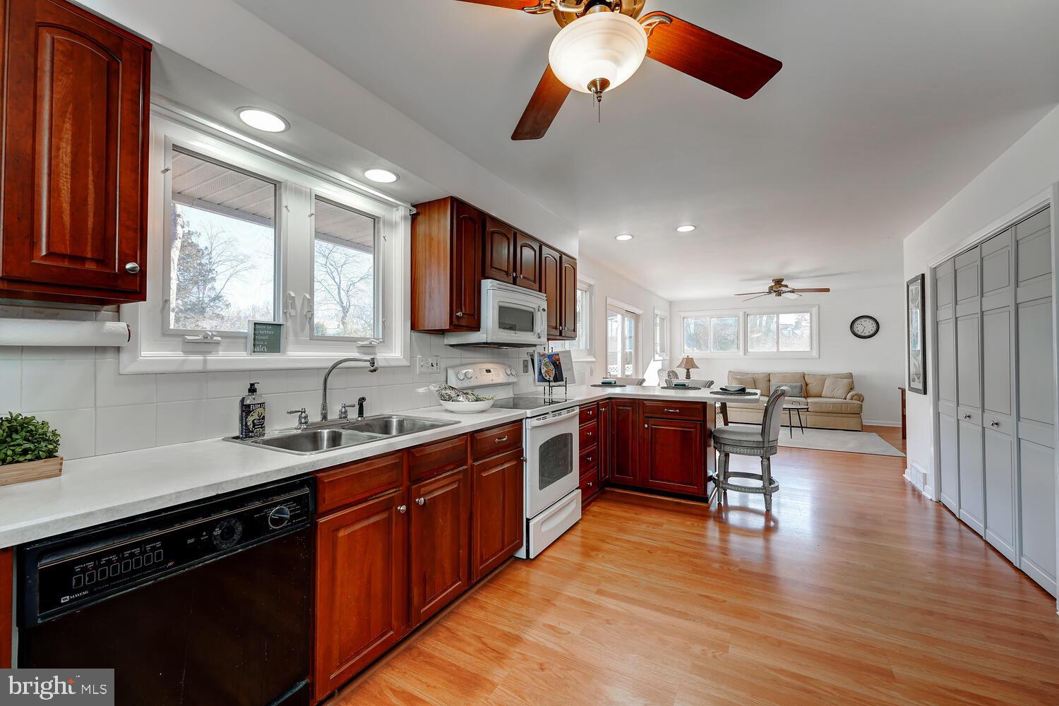 205 Foxcroft Road Broomall, PA 19008 - Photo 8 of 26 Kitchen looking in family room
