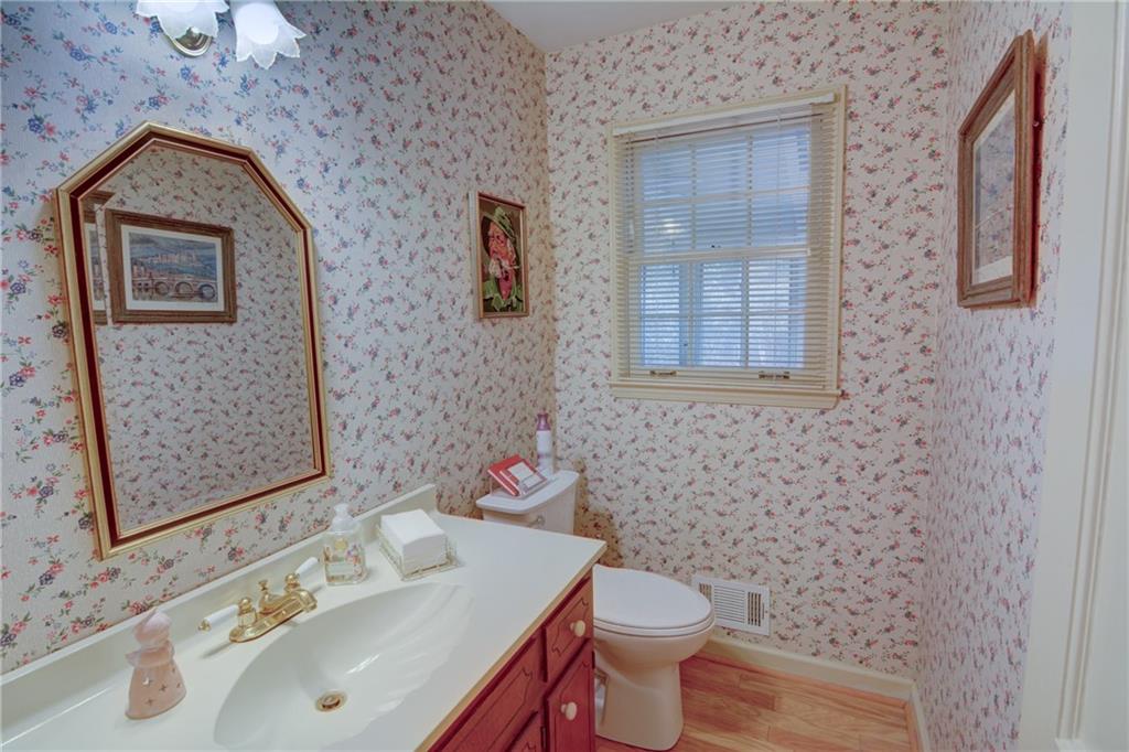 5305 Redfield Road Atlanta, GA 30338 - Photo 13 of 53