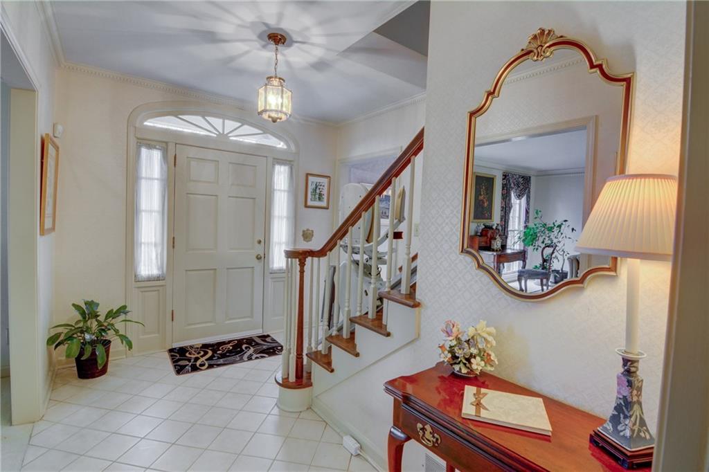 5305 Redfield Road Atlanta, GA 30338 - Photo 4 of 53