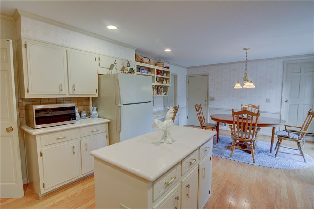 5305 Redfield Road Atlanta, GA 30338 - Photo 10 of 53