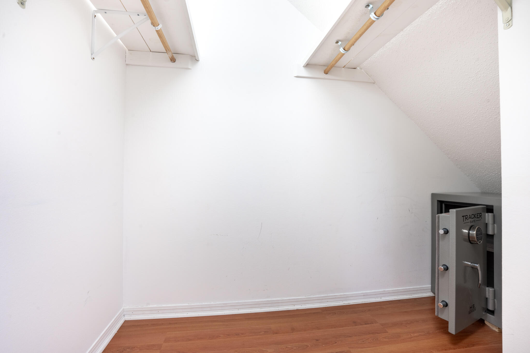 2786 Willow Bend Court Crestview, FL 32539 - Photo 16 of 32 a view of a small space