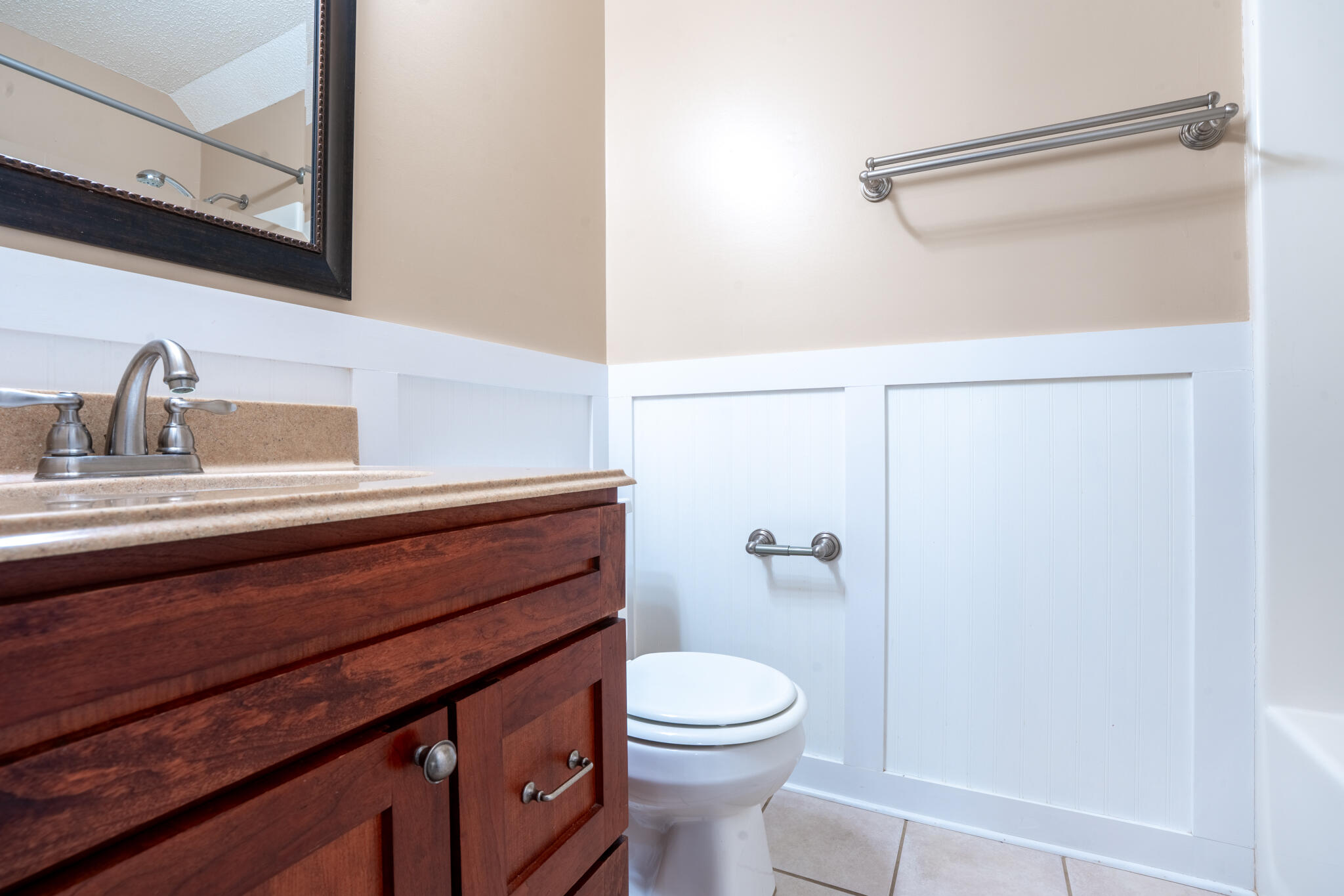 2786 Willow Bend Court Crestview, FL 32539 - Photo 18 of 32 a bathroom with a sink a toilet and shower