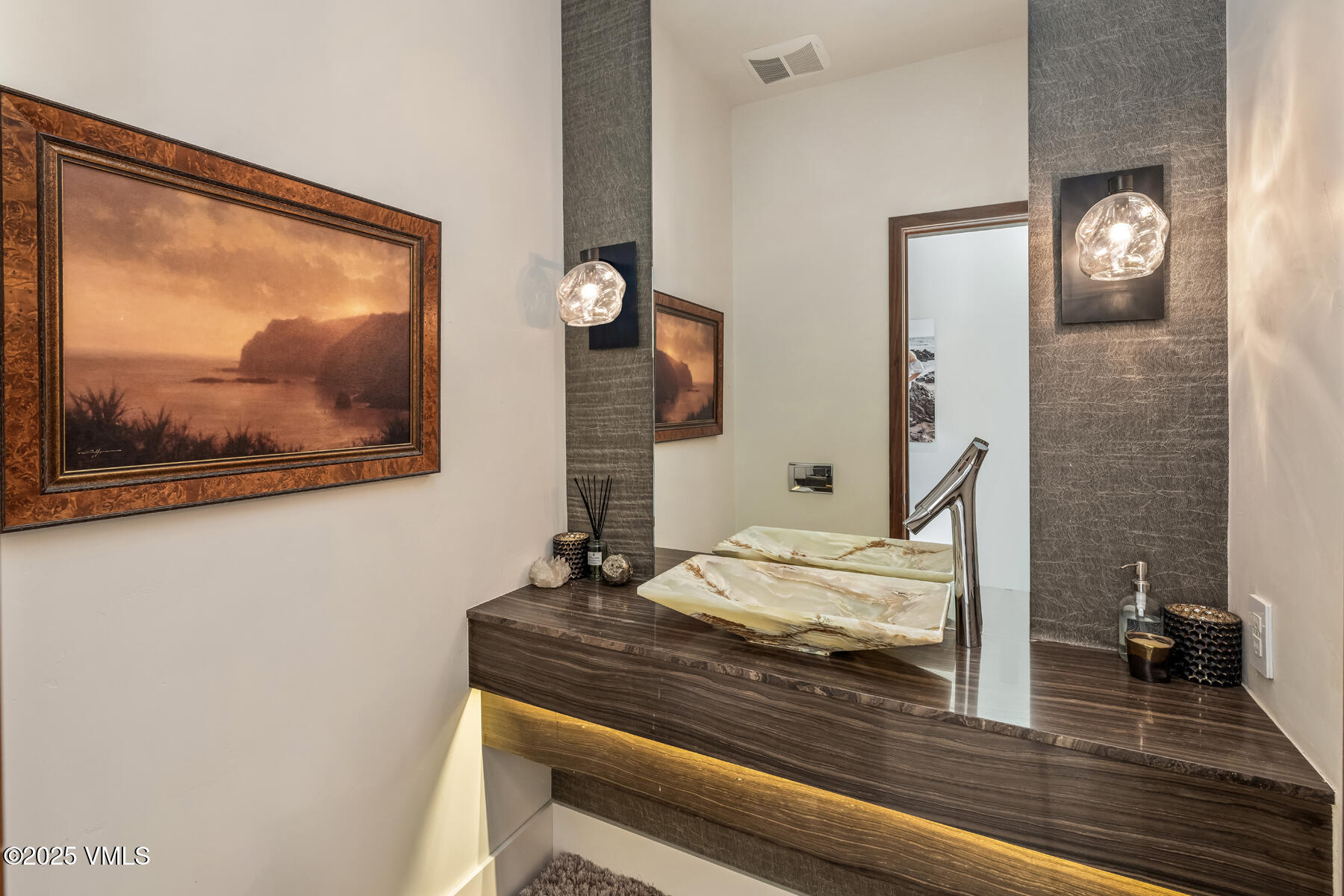 2764 South Frontage Road West Vail, CO 81657 - Photo 16 of 68 Powder Room