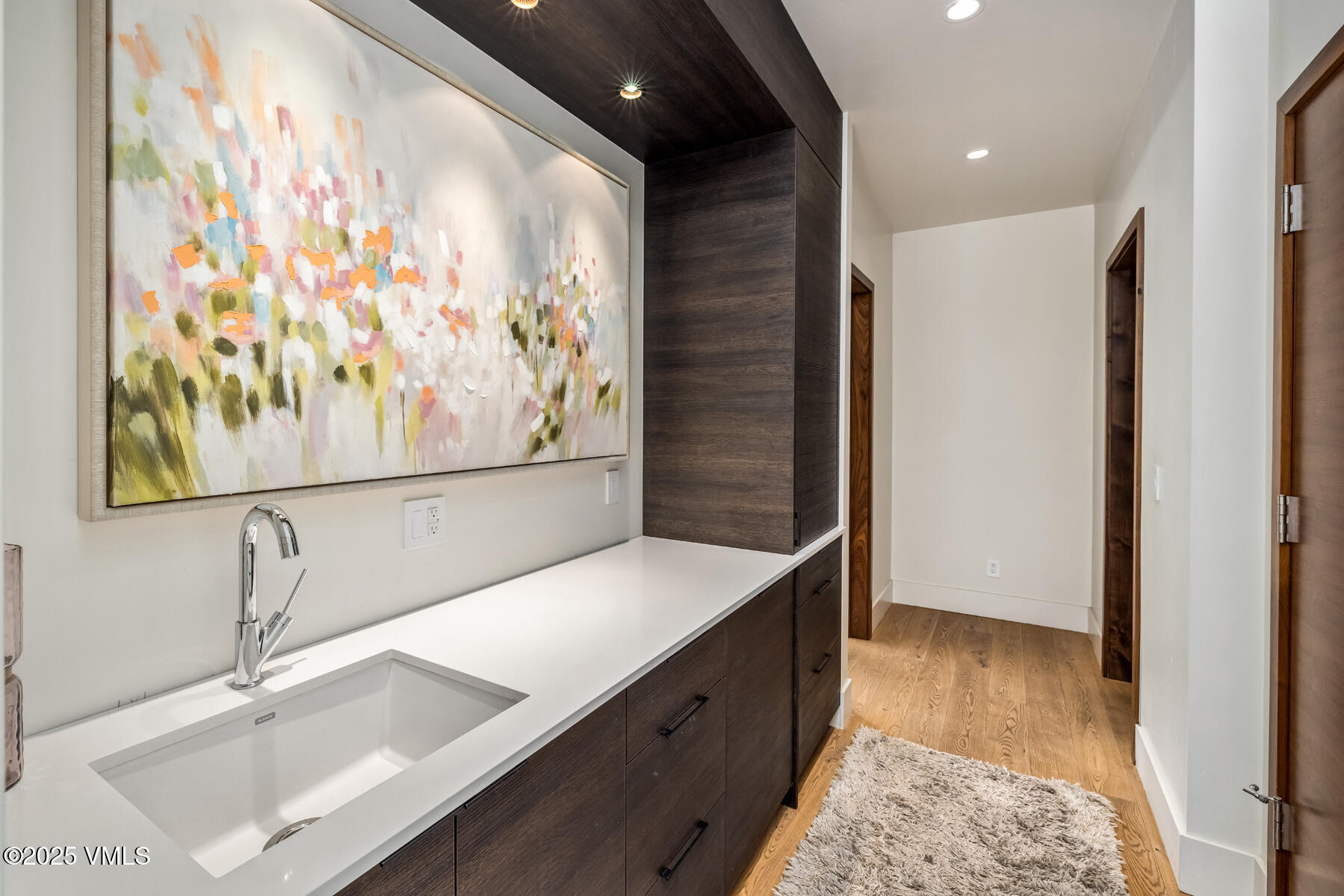 2764 South Frontage Road West Vail, CO 81657 - Photo 29 of 68 In-law Suite