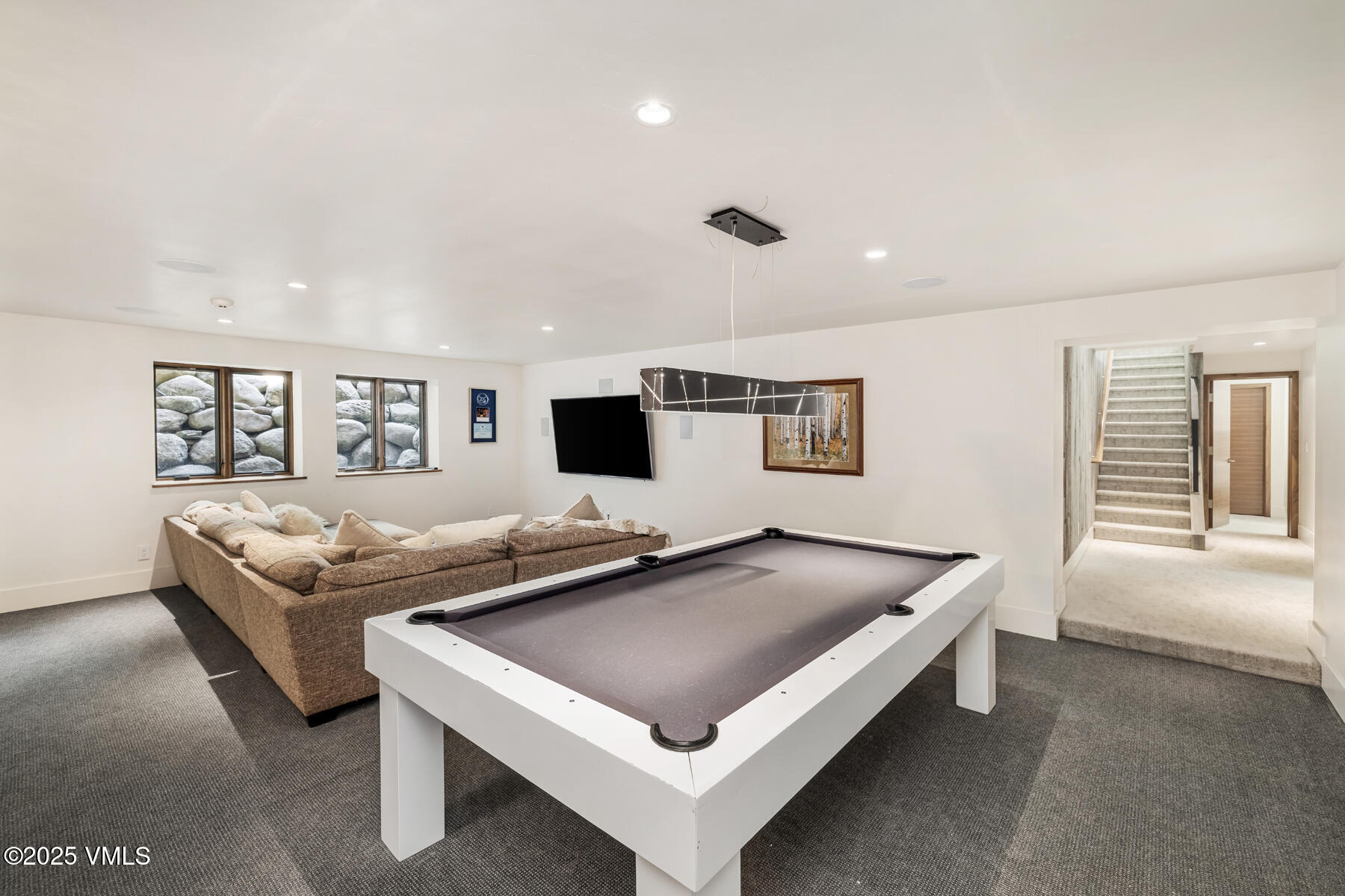 2764 South Frontage Road West Vail, CO 81657 - Photo 34 of 68 Family Room