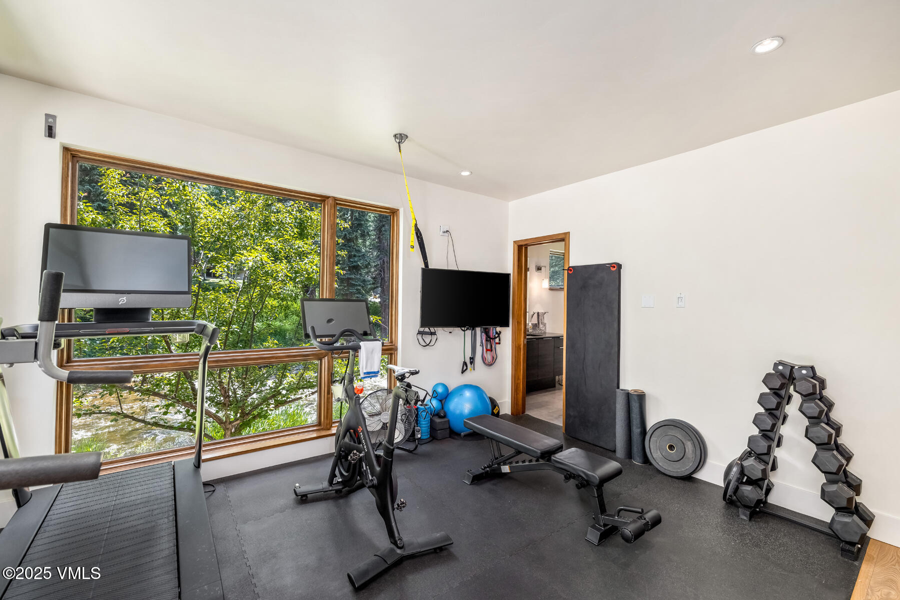 2764 South Frontage Road West Vail, CO 81657 - Photo 42 of 68 Gym