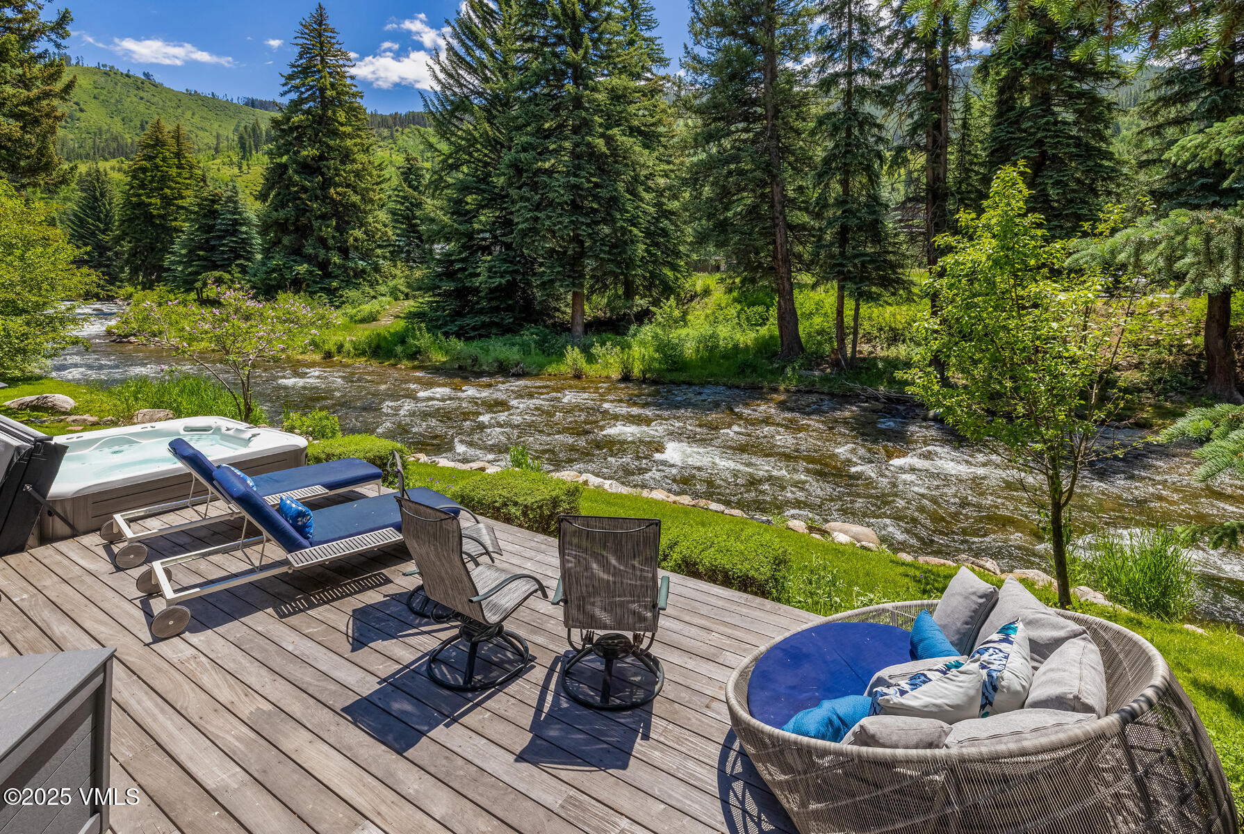 2764 South Frontage Road West Vail, CO 81657 - Photo 43 of 68 Patio