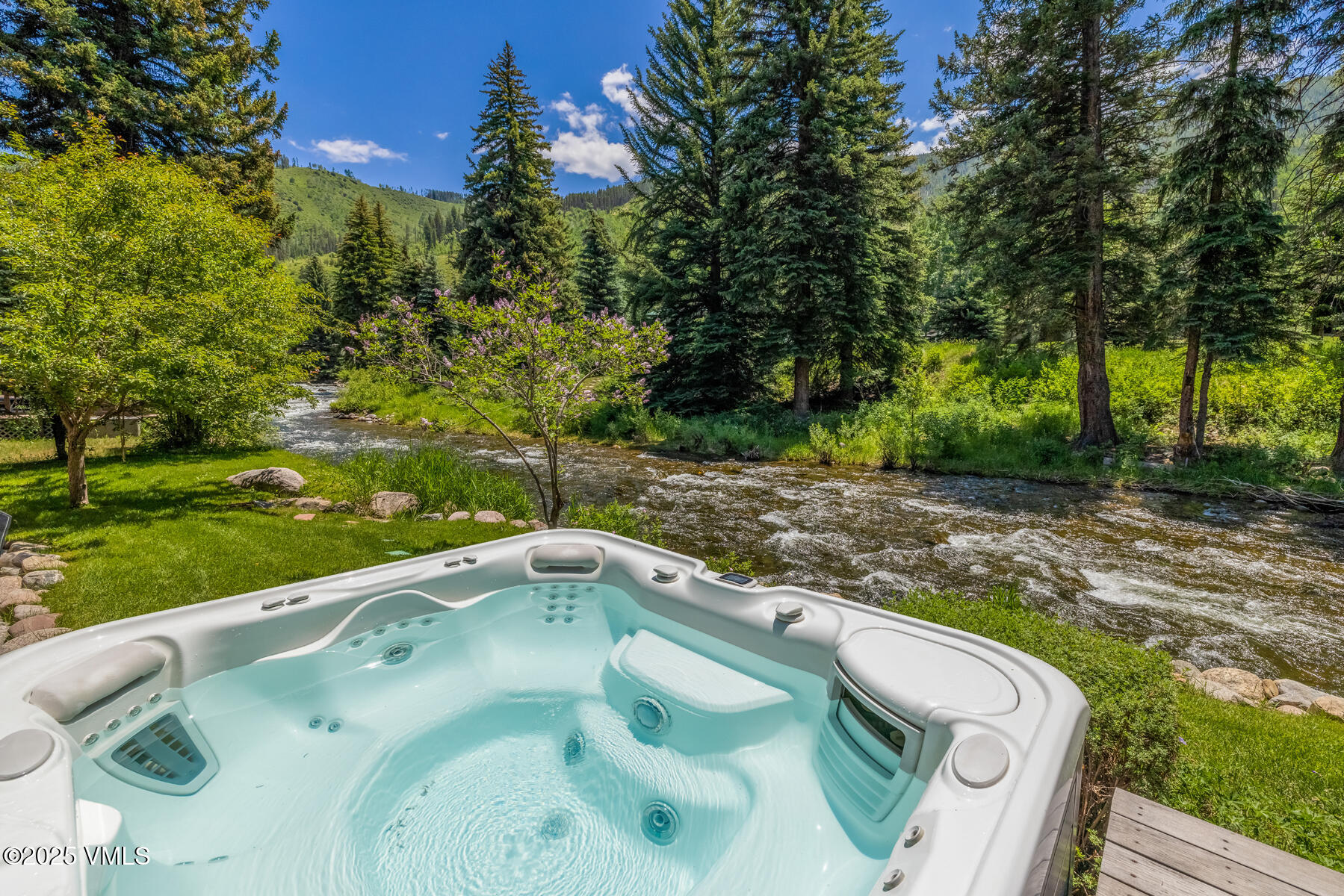 2764 South Frontage Road West Vail, CO 81657 - Photo 48 of 68 Hot Tub