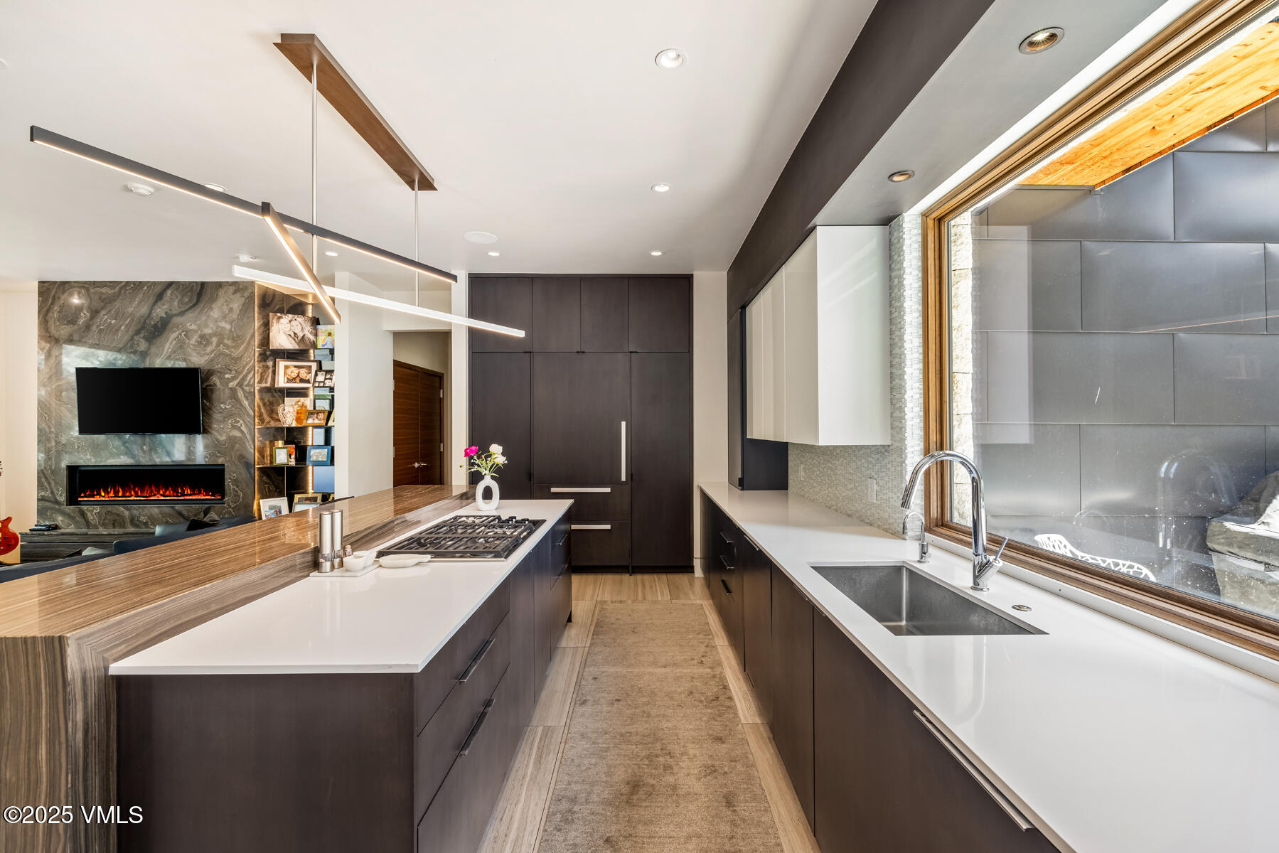 2764 South Frontage Road West Vail, CO 81657 - Photo 9 of 68 Kitchen