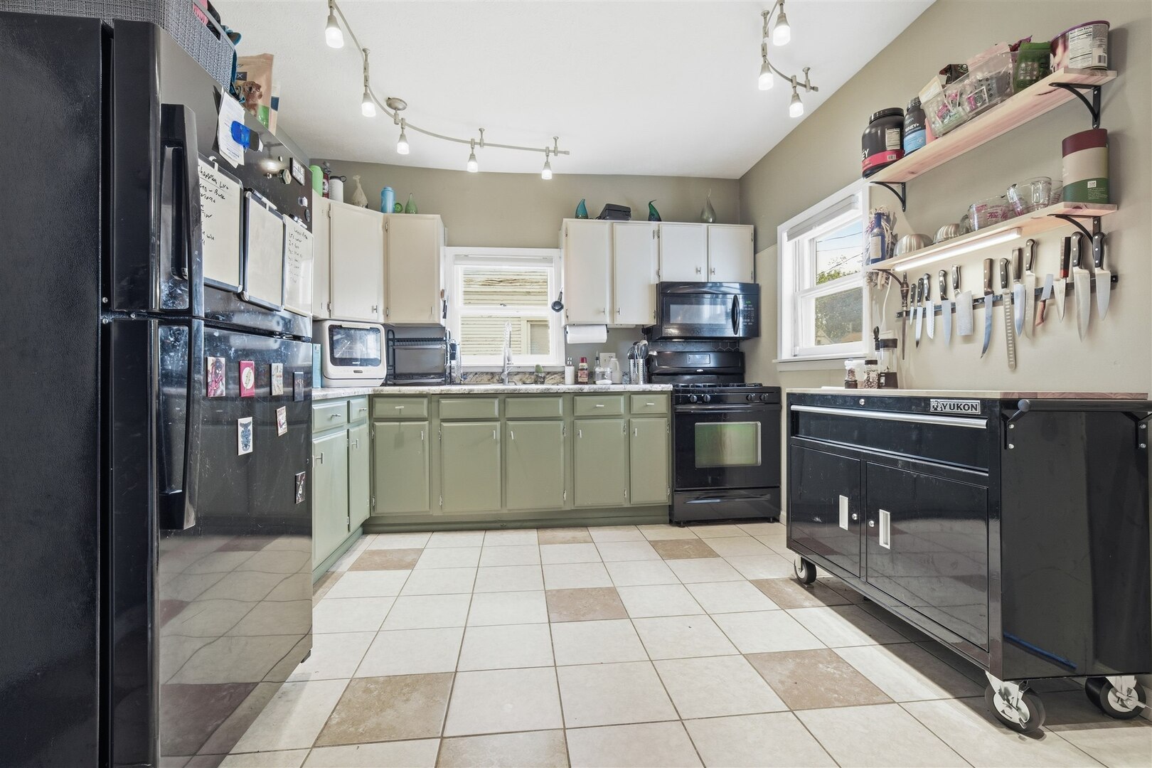 301 West Graham Street Bloomington, IL 61701 - Photo 9 of 27