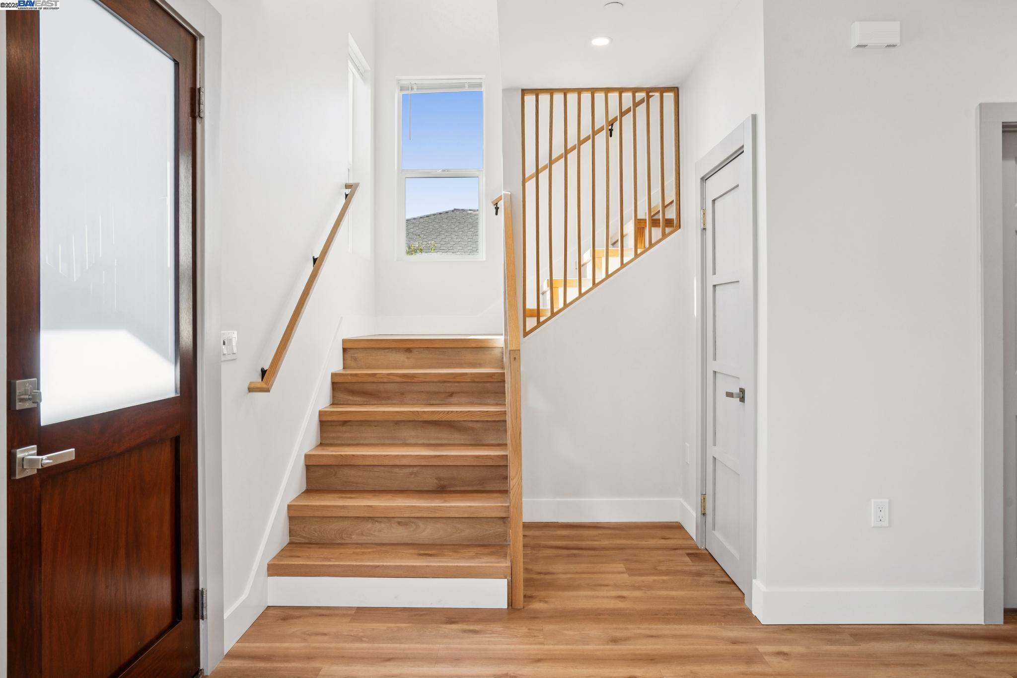 882 61st Street Oakland, CA 94608 - Photo 37 of 51 a view of entryway