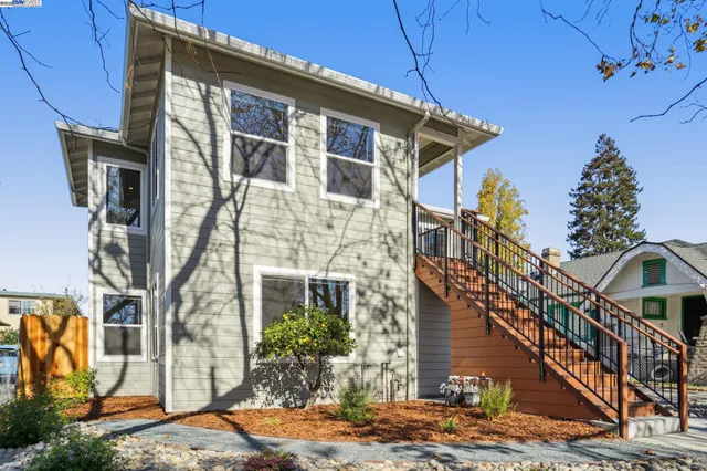 $2,450,000 | 882 61st Street, Oakland, CA 94608