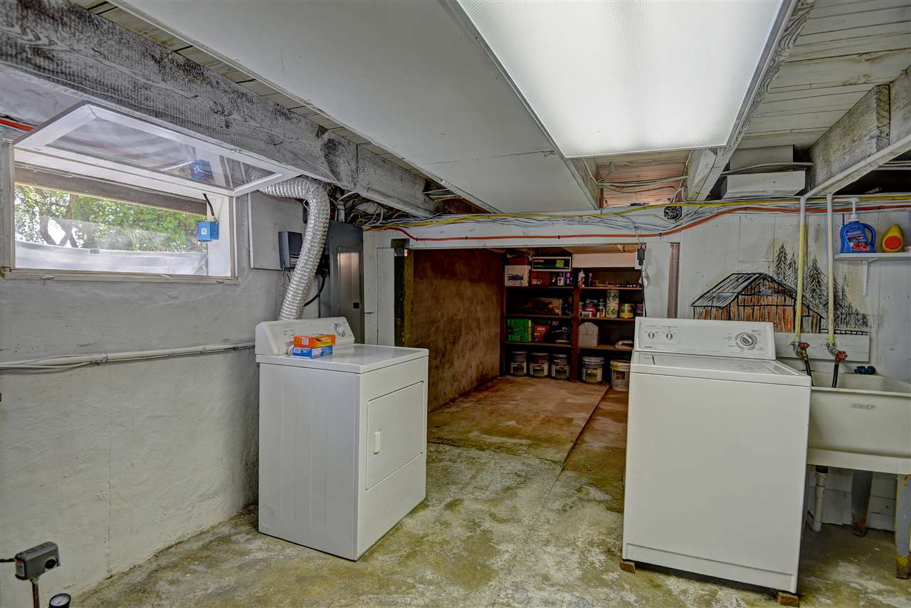 32312 North Division Road Deer Park, WA 99006 - Photo 11 of 20 Gallery Image 11