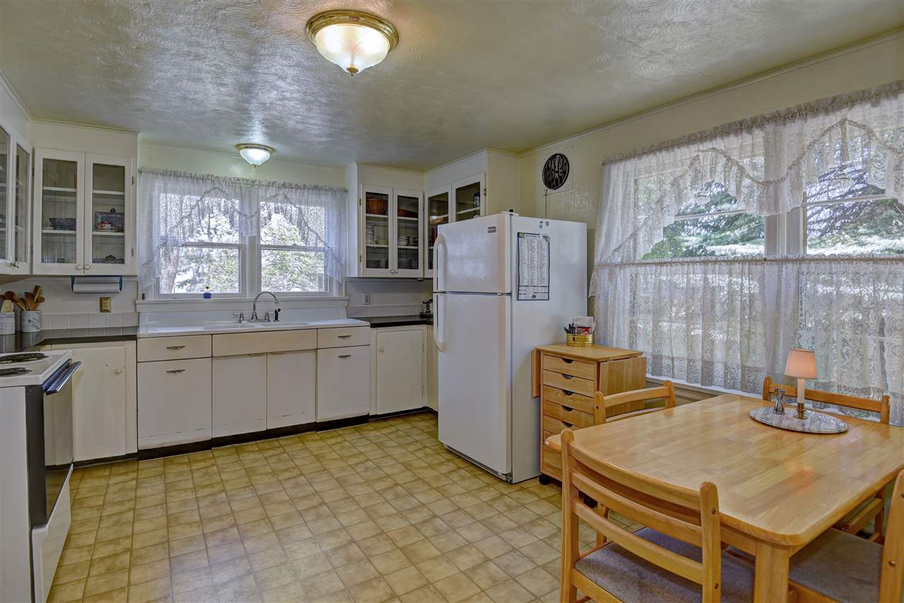 32312 North Division Road Deer Park, WA 99006 - Photo 4 of 20 Gallery Image 4