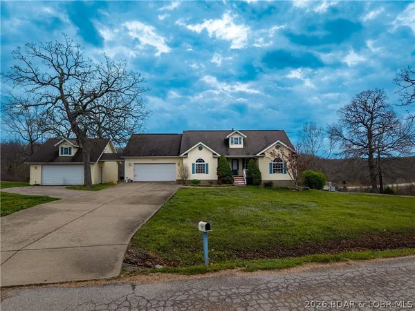 $390,000 | 60 Old Woodbridge Court, Camdenton, MO 65020