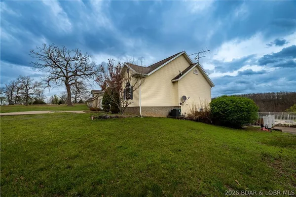 $390,000 | 60 Old Woodbridge Court, Camdenton, MO 65020