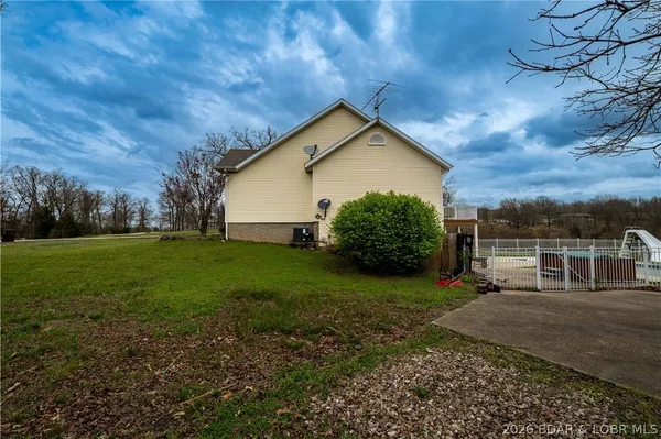 $390,000 | 60 Old Woodbridge Court, Camdenton, MO 65020