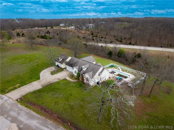 $390,000 | 60 Old Woodbridge Court, Camdenton, MO 65020