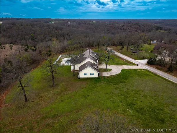 $390,000 | 60 Old Woodbridge Court, Camdenton, MO 65020