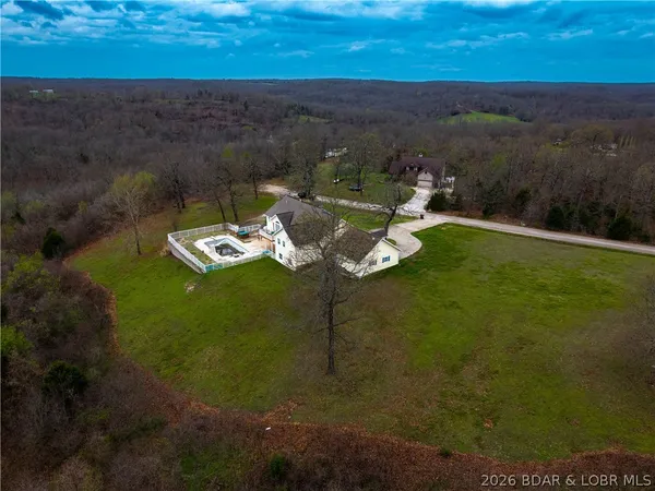 $390,000 | 60 Old Woodbridge Court, Camdenton, MO 65020