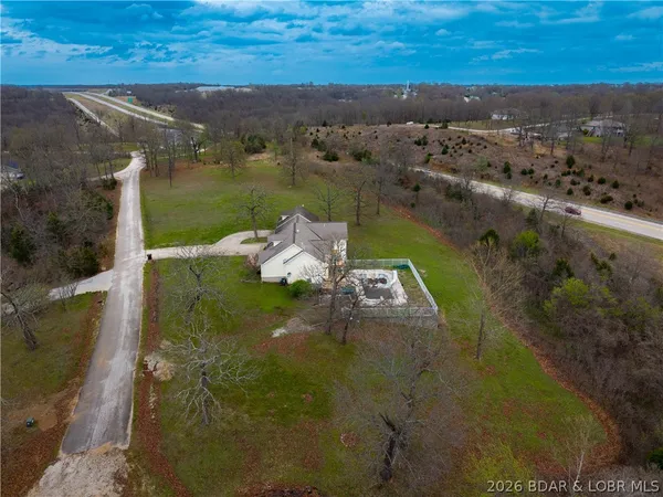 $390,000 | 60 Old Woodbridge Court, Camdenton, MO 65020