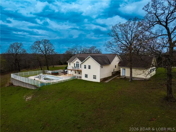 $390,000 | 60 Old Woodbridge Court, Camdenton, MO 65020