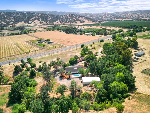 $1,080,000 | 15595 Highway 16, Capay, CA 95607