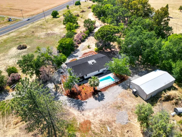 $1,080,000 | 15595 Highway 16, Capay, CA 95607