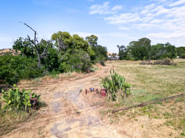 $1,080,000 | 15595 Highway 16, Capay, CA 95607