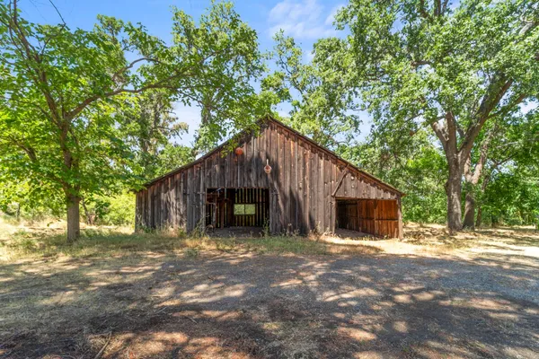 $1,080,000 | 15595 Highway 16, Capay, CA 95607