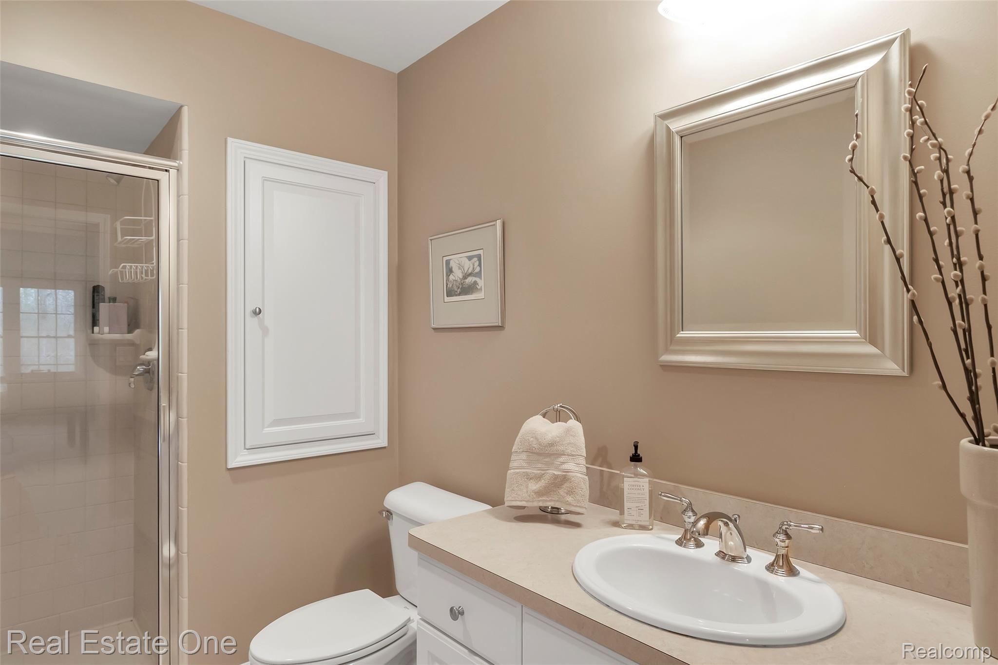 5867 Stonehaven Boulevard Rochester, MI 48306 - Photo 25 of 76 25_5867StonehavenBlvdWindowStillRealEstatePhotography25_mls.jpg