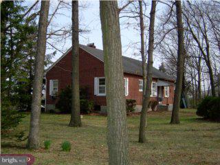 2419 North Ridge Road Perkasie, PA 18944 - Photo 2 of 5