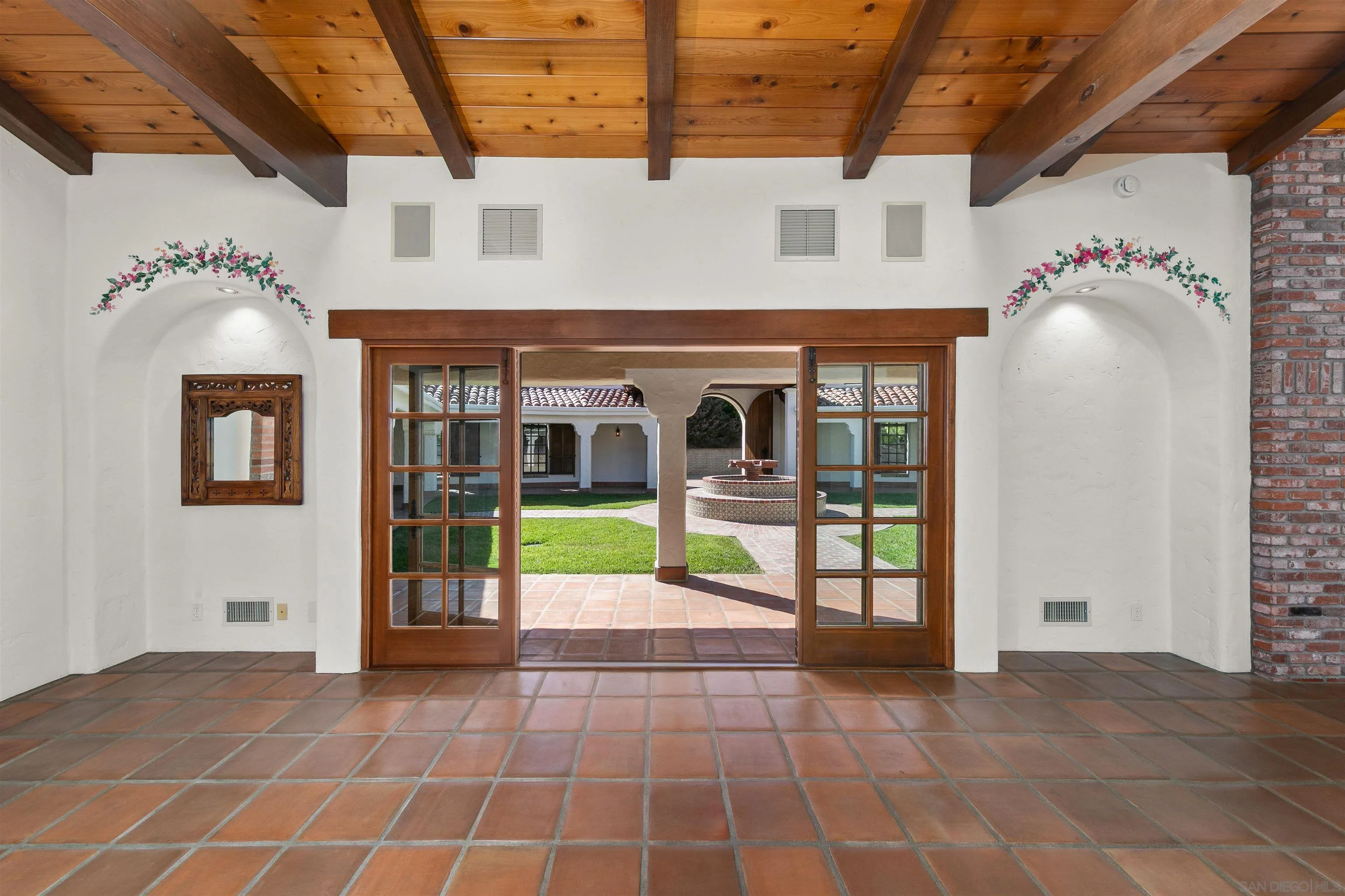 5443 Calzada Del Bosque Rancho Santa Fe, CA 92067 - Photo 22 of 54