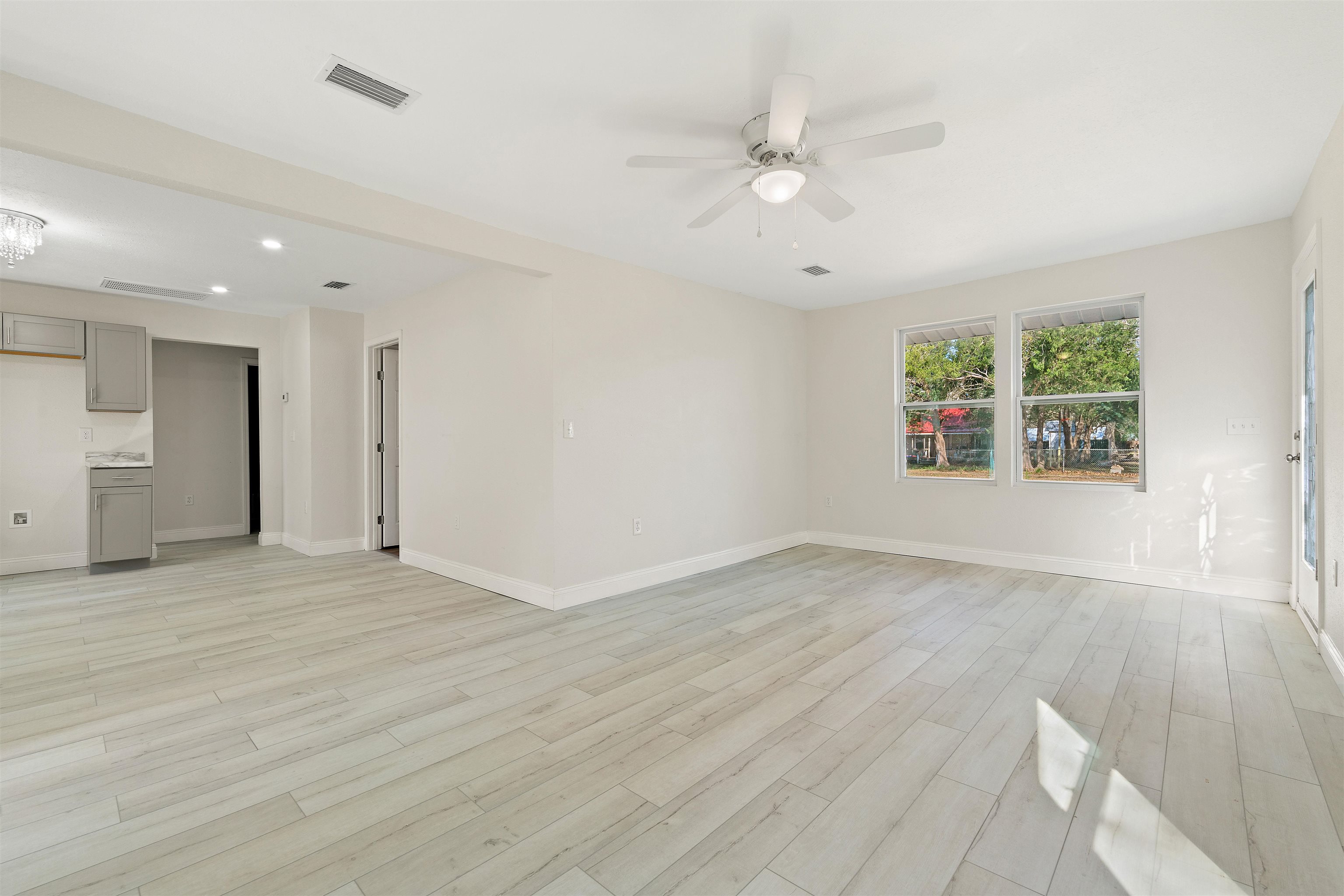 615 West Marigold Avenue Foley, AL 36535 - Photo 7 of 23