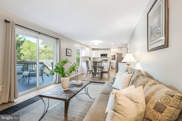 $619,000 | 15046 Camellia Lane, Dumfries, VA 22025