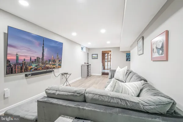 $619,000 | 15046 Camellia Lane, Dumfries, VA 22025