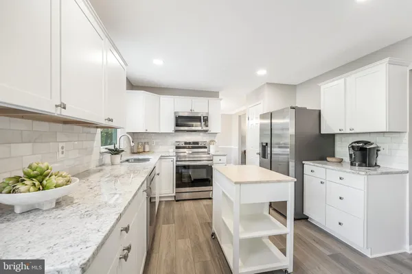 $619,000 | 15046 Camellia Lane, Dumfries, VA 22025