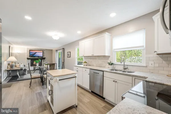 $619,000 | 15046 Camellia Lane, Dumfries, VA 22025