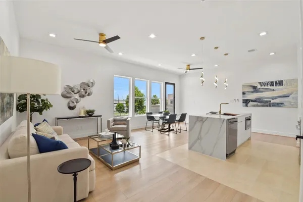$659,000 | 3116 Clay Street, Houston, TX 77003