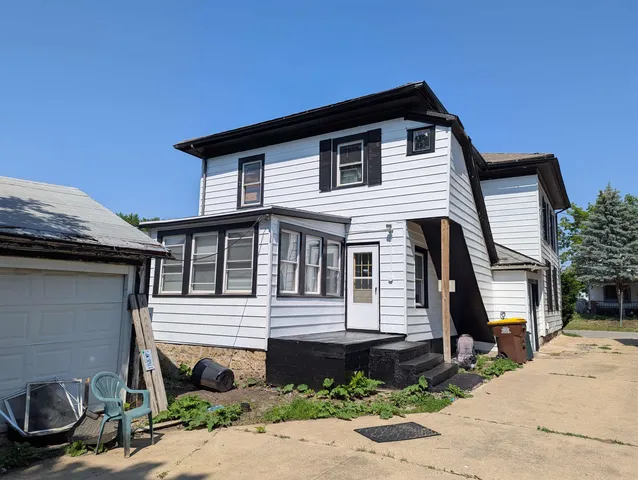 $75,000 | 720 South Carroll Avenue, Freeport, IL 61032
