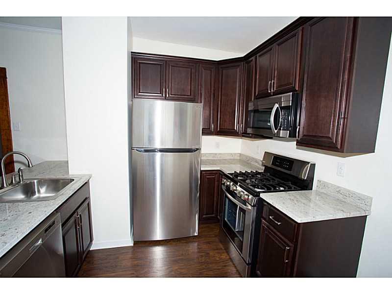 511 Ridge Avenue Carnegie, PA 15106 - Photo 8 of 25 Kitchen.