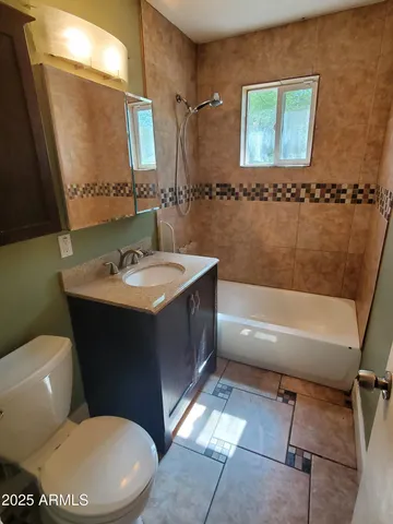 $1,850 | 5319 North 20th Avenue, Phoenix, AZ 85015