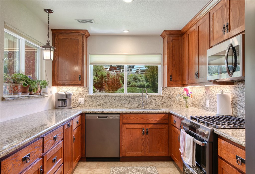 435 Eucalyptus Road Nipomo, CA 93444 - Photo 2 of 75