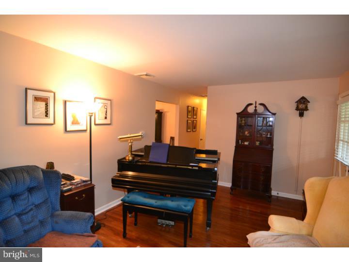 815 Raritan Avenue Atco, NJ 08004 - Photo 4 of 17 Gallery Image 4