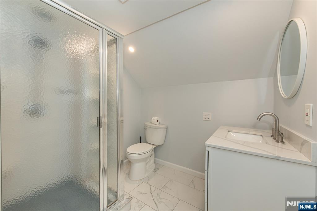 345 Bowden Road Cedar Grove, NJ 07009 - Photo 35 of 43 Gallery Image 35