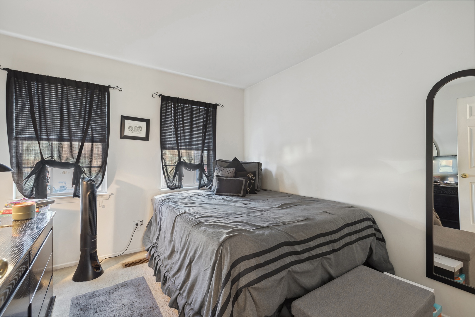 71 Larch Court, Unit B Schaumburg, IL 60193 - Photo 8 of 12 a bedroom with a bed and dresser