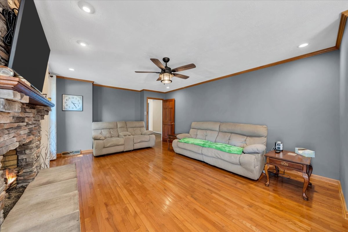 918 Shellie Drive Clarksville, TN 37043 - Photo 12 of 74