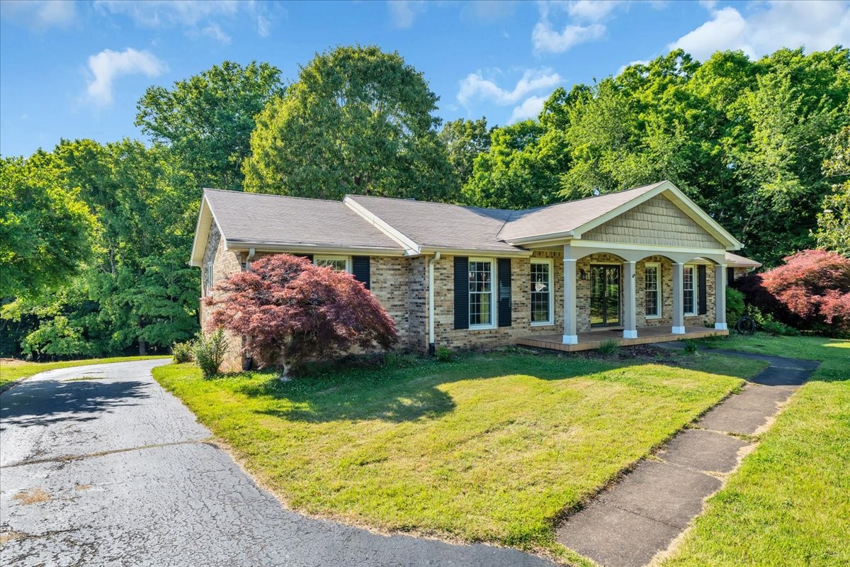 918 Shellie Drive Clarksville, TN 37043 - Photo 3 of 74